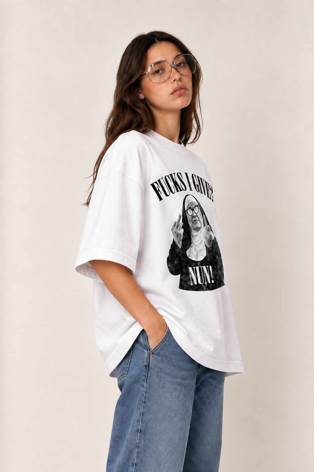 Fucks i give nun? Nun!-Oversized tee